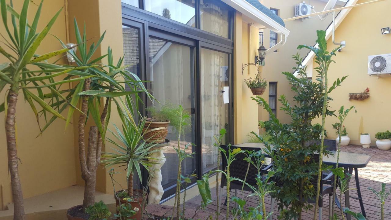 Villa Mikamora Johannesburg Exteriör bild